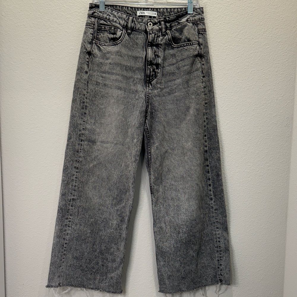 Zara Baggy Wide Leg Culotte Jeans Size 8 EUC